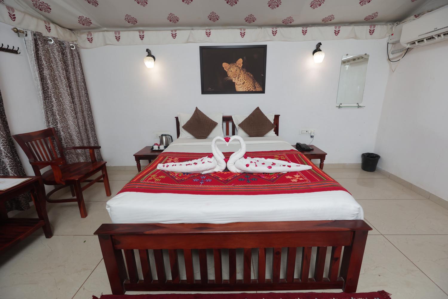 mvgroupjawai-uxury-tent-3