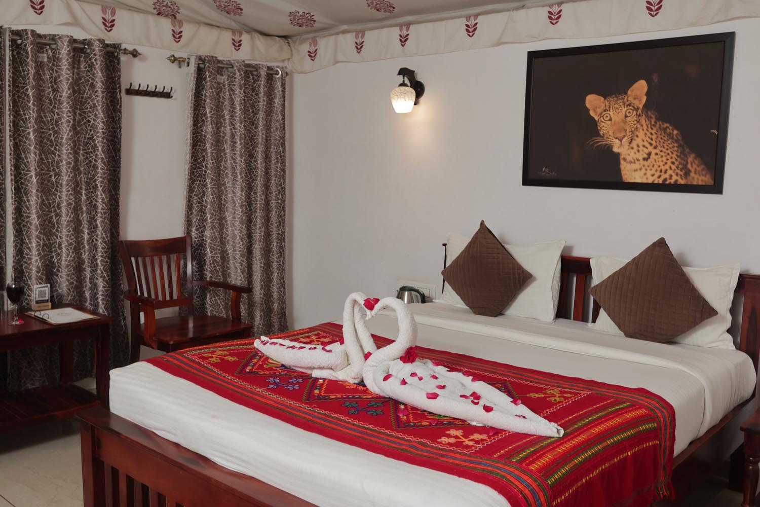 mvgroupjawai-uxury-tent-4